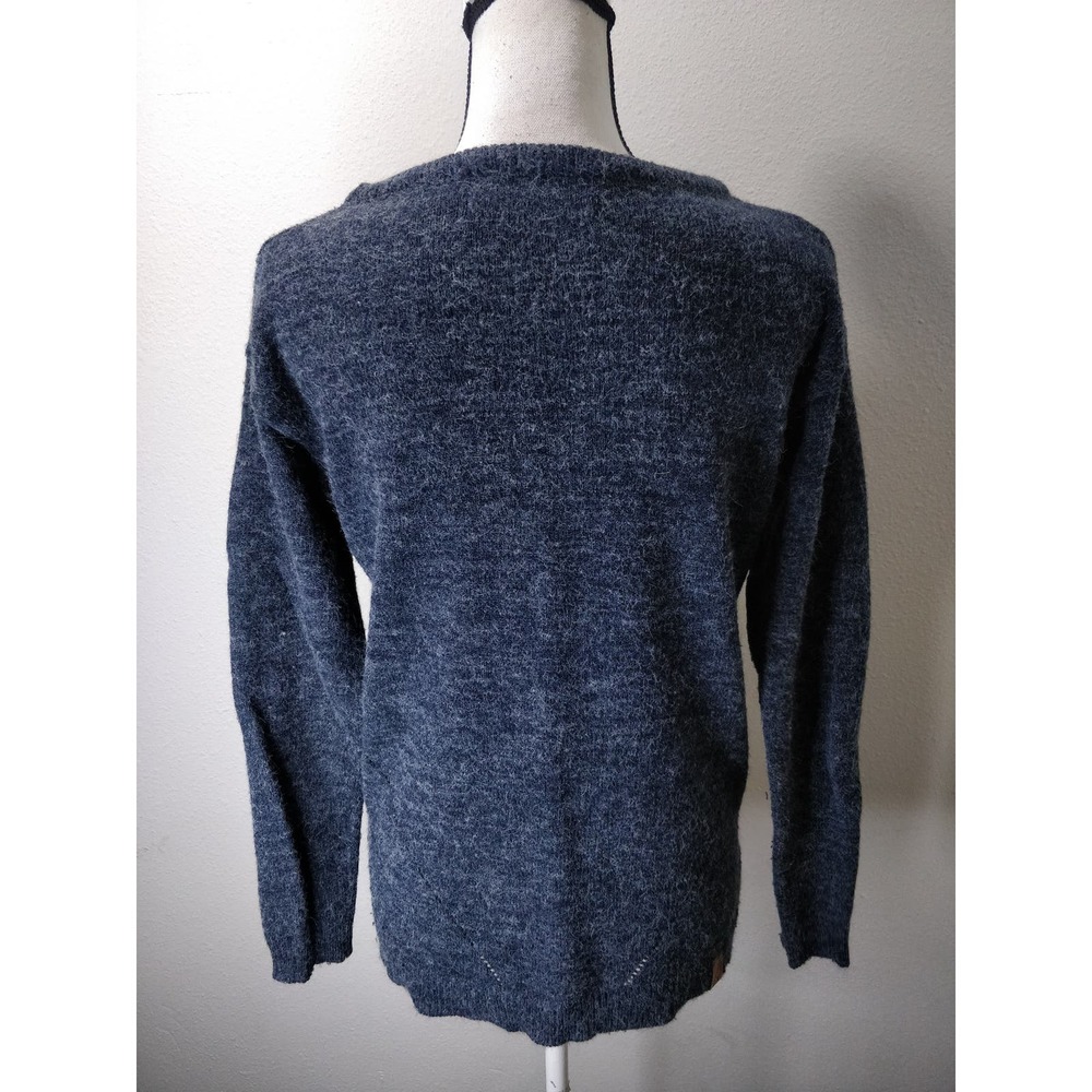 3/$20 ASOS Blend She She Dares Blue Eyelet Fuzzy Knit Pullover Sweater Size XS - Picture 6 of 9
